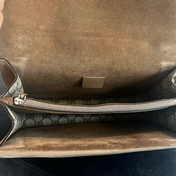 Mint Condition Gucci Dionysus handbag . See my other reviews of designer bags! - Picture 13 of 15